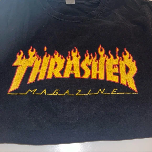 Thrasher Skateboard Magazine T-Shirt Skater Black Thrashed Men's Size Medium - Picture 1 of 2